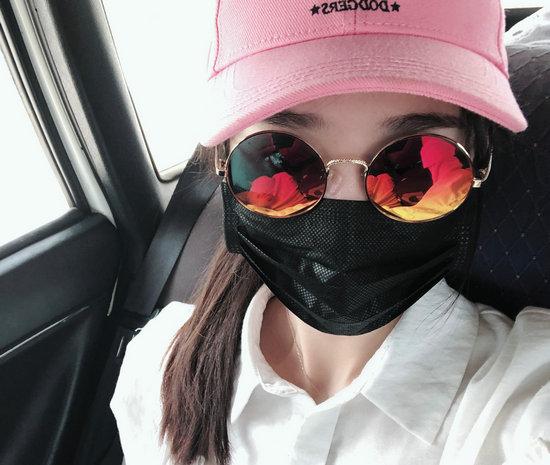 女生为了防晒能做到什么地步？亲妈都认不出来系列，了解一下