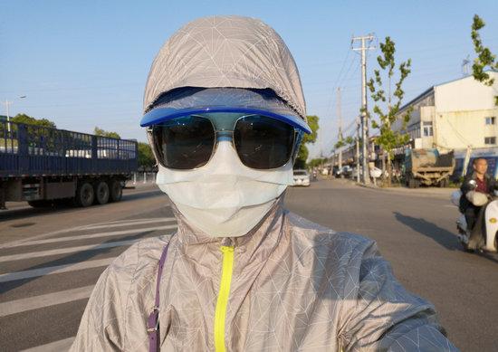 女生为了防晒能做到什么地步？亲妈都认不出来系列，了解一下